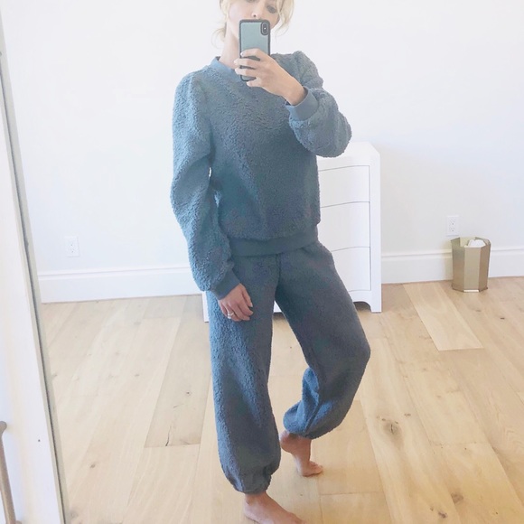 WHISTLER Blue Gray Sherpa Top & Pants Set - Picture 4 of 9